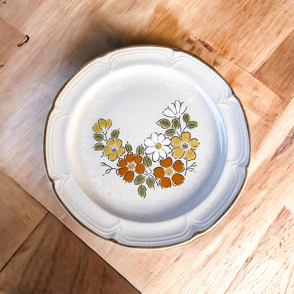 Vintage Japan Baroque Floral Plates (2)